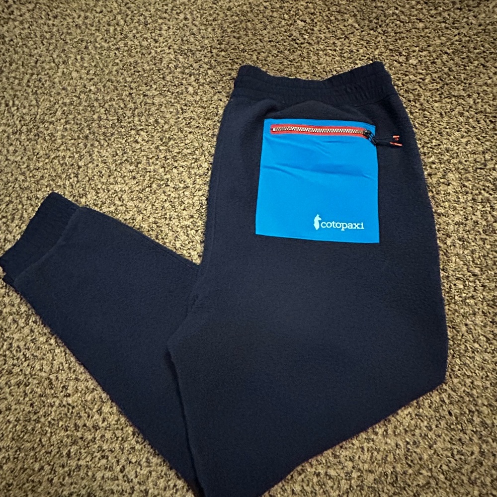 Cotopaxi Abrazo fleece joggers